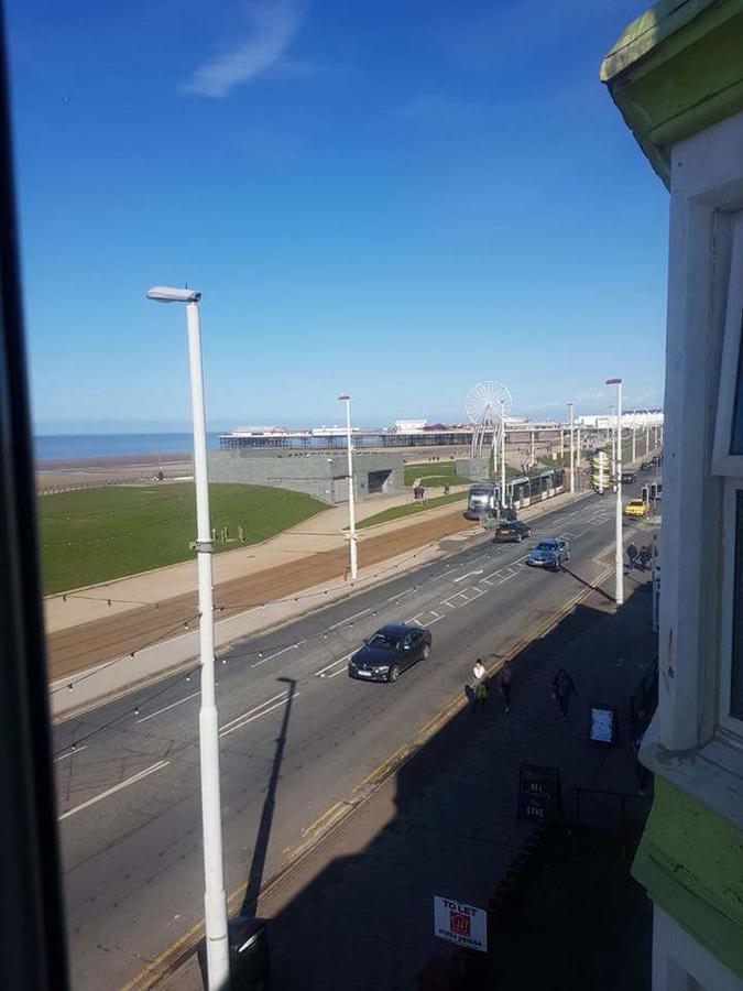 Wallace Hotel Blackpool Exteriör bild